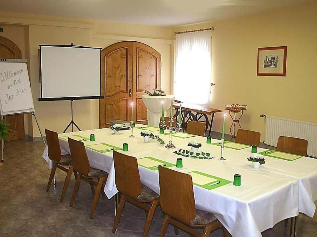 Hotel Zur Krone Ronneburg  Экстерьер фото